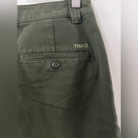 Aritzia TNA Olive Green Cargo Pants Women’s Size 2 - Picture 4 of 10